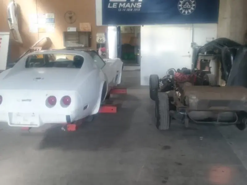 Chevrolet Corvette 1976